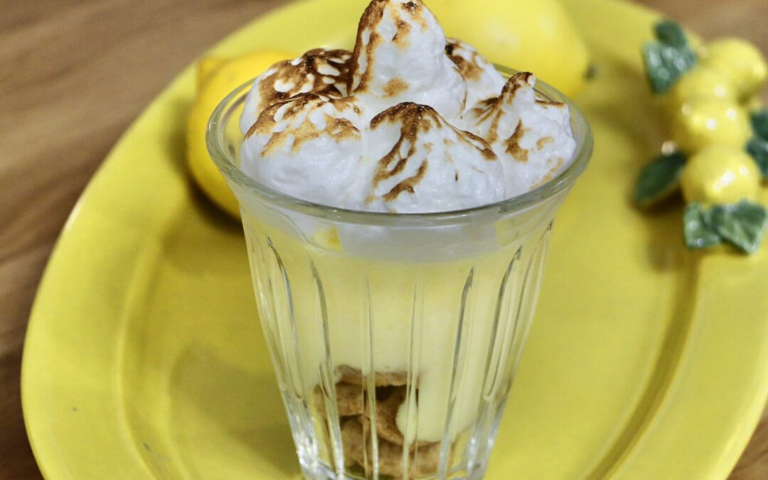 Zitronencreme, wie eine „Tarte au citron“ im Glas