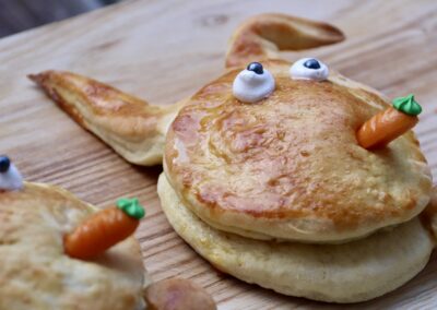 gefüllte Osterhasen aus Hefeteig
