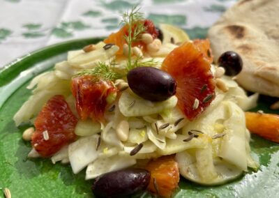 Fenchelsalat mit Blutorangenfilets, dazu Torta al Testo
