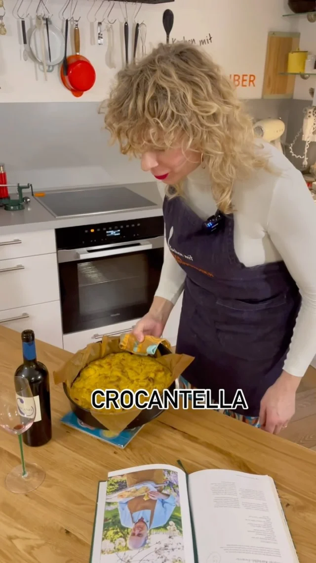 Ein einfaches Kartoffelgericht, absolut anfängertauglich. Link zum Video ist in der Bio⬆️.
#crocantella. #crocantelladipatate #gennarocontaldo #vegetarischkochen #vegan #vegankochen